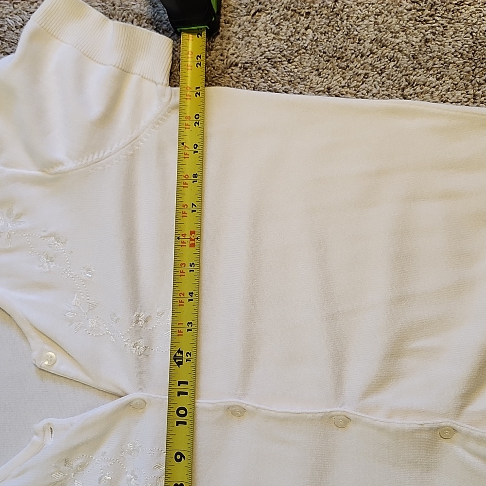 Liz Clairborne short sleeve button down top
